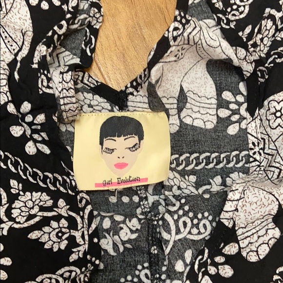 ROMPER - Picture 3 of 3